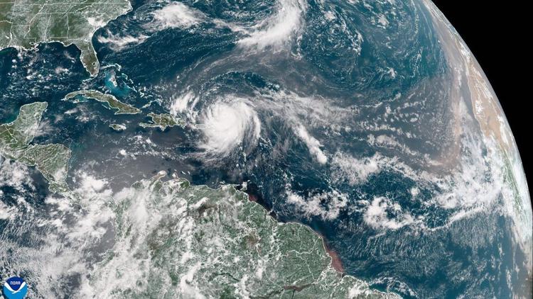 Google's AI Weather Model Outperforms Traditional Forecasts in ...