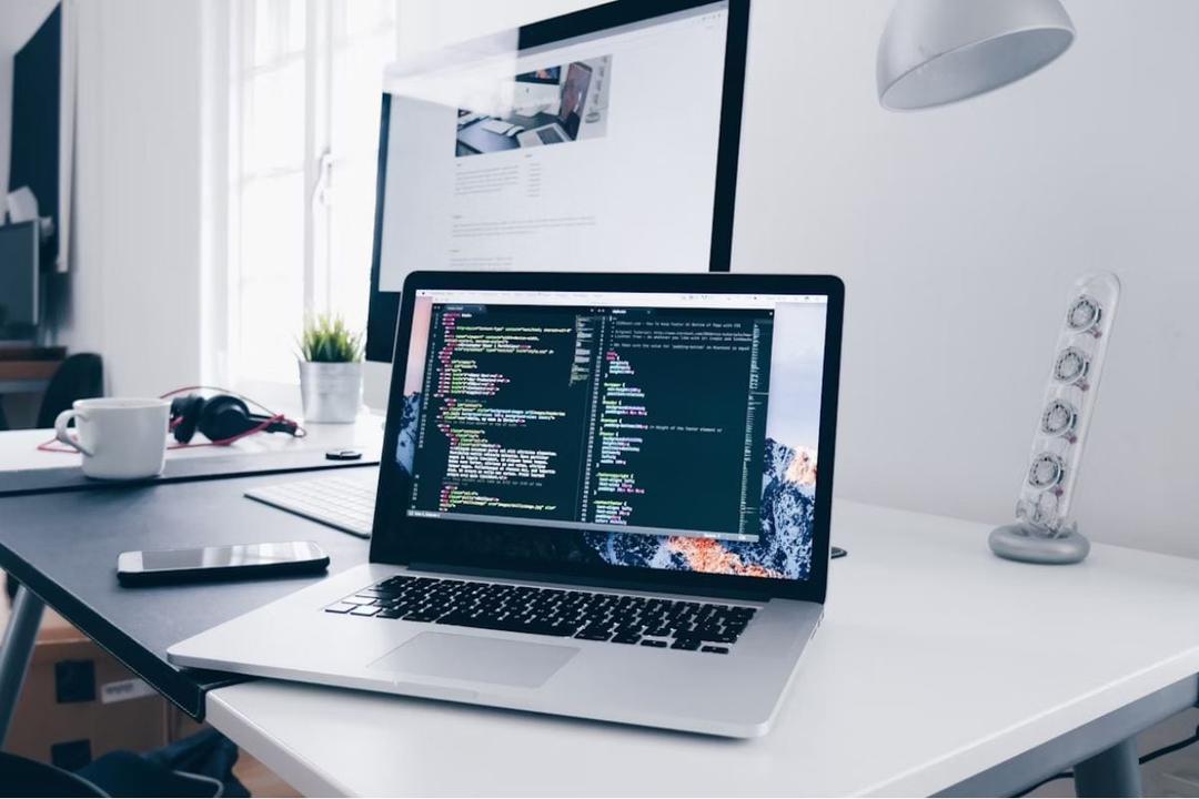 Google AI Coding Lags Anthropic, Forms Strike Team